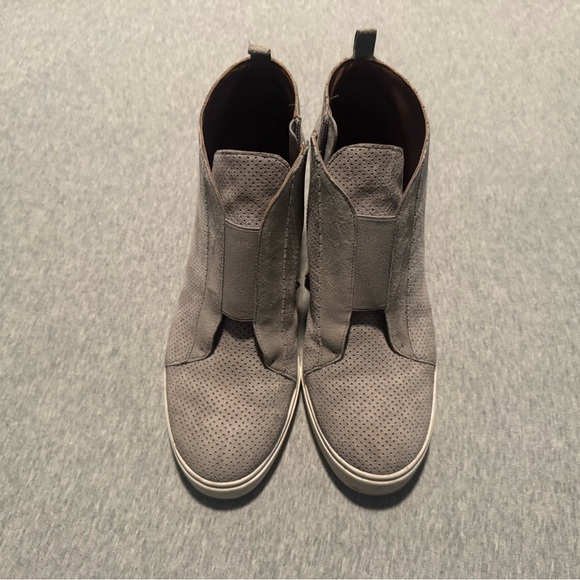 Paolo Light Gray Ankle Booties Size 8.5 - Picture 2 of 11